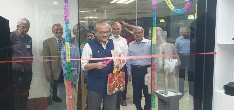 Dr.Chintan ribbon cutting and inagurating the experiential space at IITM